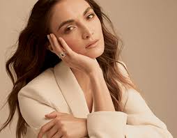 Isabel Henao Projects :: Photos, videos, logos, illustrations and branding  :: Behance