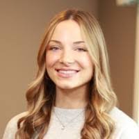 Renee Harding's Instagram, Twitter & Facebook