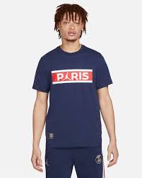Subside sports biedt ook alle paris saint germain voetbalshirts en tenues in kindermaten of kids sizes van psg. Paris Saint Germain Men S T Shirt Nike In