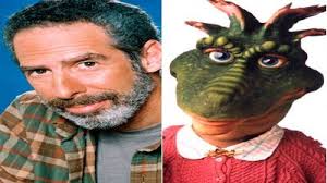 Dinosaurios: Conoce a los actores detrás de los personajes