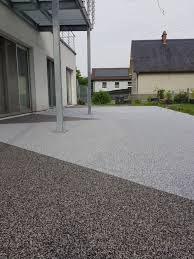 Steinteppich Auf Terrasse Bodenbeschichtung Betonoptik Teppich