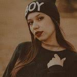 Jamila Rojas's Instagram, Twitter & Facebook