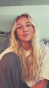 Abby Cline🧎🏼‍♀️ (@notreallyabby)