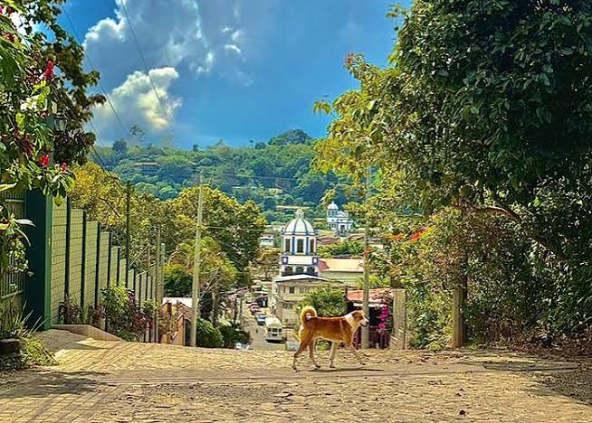 Ultimate El Salvador Itinerary and Travel Guide - MonaCorona.com | A  Millennial-Luxury Travel Blog