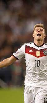 Are you bored with the look of your smartphone now? Best Toni Kroos Iphone X Hd Wallpapers Ilikewallpaper