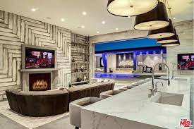 Maybe you would like to learn more about one of these? Step Inside Kylie Jenner S Rs 272 Crore La Mansion It S The Most Luxurious Home You Ve Ever Seen Hindustan Times