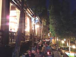 Satisface cele mai rafinate si exigente gusturi prin alegerea celor mai bune ingrediente, fiecare preparat culinar fiind. Terrace Nicely Lighted Up Picture Of Curtea Veche Curtea De Arges Tripadvisor