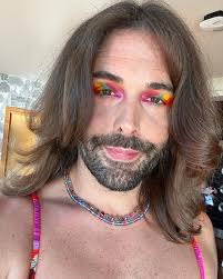 gorgeous, gorgeous girls… (finish the caption) 🎨 and yes, she did it  herself 💅 #makeuplook #makeupoftheday #💄 #💅