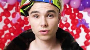 Adam kajumi was born on march 17, 1999 in neratovice, czech republic. Adam Kajumi Photo