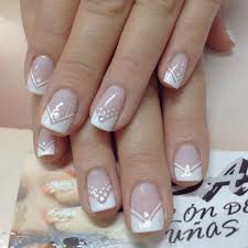 Mira estas faciles decoraciones de uñas para pies y manos de modernos modelos juveniles. Pin De Michelle Sheldon En El Spa De Kris Unas Para Novia Disenos De Unas Francesas Manicura De Unas
