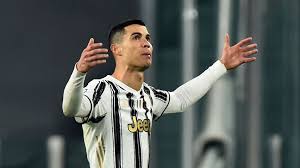 Ronaldo is out of contract next summer and juventus are open to sell him to save on the £500,000 a week wages. Fussball Christiano Ronaldo Verhandelt Offenbar Mit Manchester City Bvb Trennt Sich Von Thomas Delaney Der Spiegel
