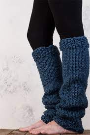 Free knitting patterns for kilt hose, socks, slippers, leg warmers and bed socks in a range of sizes to fit men, women and children. Keep Your Legs Warm With Various Leg Warmers Knitting Patterns Fashionarrow Com