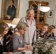 Das wohnzimmer ist meistens das zentrum des täglichen lebens in den eigenen vier wänden. Restaurant Im Wohnzimmer Der Supper Club Von Monika Fuchs Welt