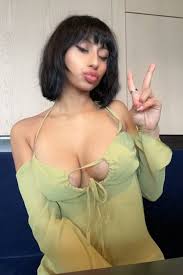 Talia Taylor - Free nude pics, galleries & more at Babepedia