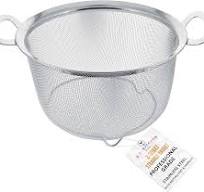 US Kitchen Supply Stainless Steel Colander Strainer Basket - 3-Quart  Colander with Resting Feet & Handles - Wide Rim Sieve, Stainless Steel  Strainers ...