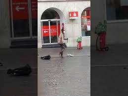 25 juni 2021 18:56 uhr. Ad4ef09jzurddm
