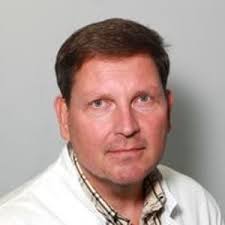 Lääkärit ja muut asiantuntijat