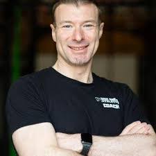 Mike Litten's Instagram, Twitter & Facebook