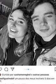 No post feito pelo cantor, a 'rainha dos baixinhos' deixou um comentário: Saiba Quem E Joao Figueiredo Namorado De Sasha Cantor Gospel E Amigo De Marquezine Tv E Lazer Extra Online