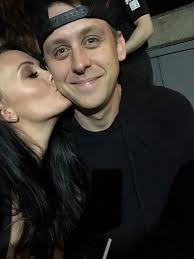 Levi Hatley's Instagram, Twitter & Facebook