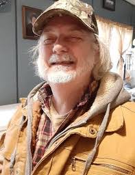 Travis Crum's Instagram, Twitter & Facebook