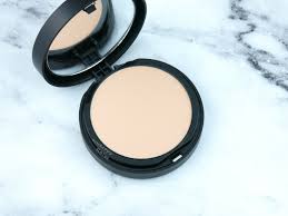 Free shipping and returns on bareminerals® barepro™ performance wear powder foundation at nordstrom.com. Bareminerals Barepro Performance Wear Powder Foundation Core Coverage Brush Review And Swatches The Happy Sloths Beauty Makeup And Skincare Blog With Reviews And Swatches