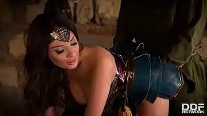 wonder woman - XNXX.COM