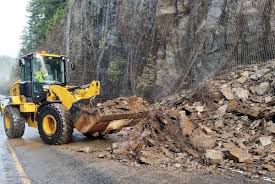 An exciting new tourism project on vancouver island.experience an accessible 600m treewalk through beautiful arbutus forest leading. Northbound Lanes Re Open Along Malahat After Small Rockslide Near Goldstream Victoria News