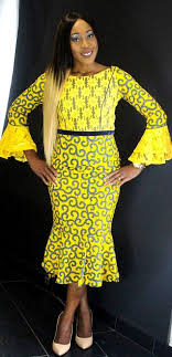 Robe/slip couture un facile ouvert devant drapey jacketdiy slip extender coudre une princesse coupe chemisier coudre une robe de ligne a 9 différents types de. Robe Elegamment Dans Ces Belles Africaines Robe Drape En Dentelle Avec Des Impressions Ankara Personnalisees Mode Africaine Robe Robe Africaine Tenue Africaine