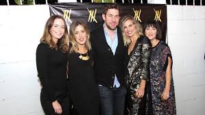 Iris (blunt) invites her friend jack (duplass) to st. Emily Blunt Has The Golden Globes Flu The Hollywood Reporter