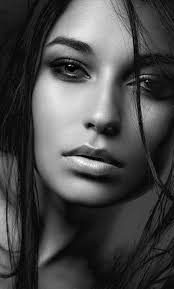 Black And White Woman Portrait Photography Pin By Avennon On Gorgeous Girls Blk Wht Black And White Face Photography Poses Women Black And White Portraits