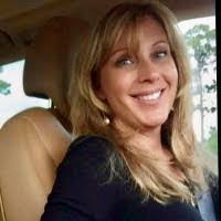 Lisa Eckard's Instagram, Twitter & Facebook