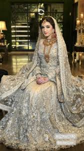 Beautiful Off White Bridal Lehenga In 2020 Asian Bridal Dresses Indian Bridal Dress Desi Wedding Dresses