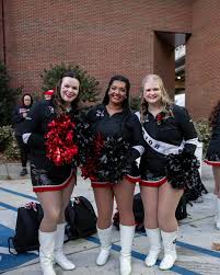 Dawgs win Game 1 in the...