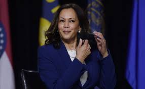 Kamala harris is an american attorney and politician. Kamala Harris S Shout Out To Her Chithis Sets Desi Twitter Abuzz