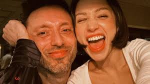 Zeynep Bastık ve Mabel Matiz 'Lan' için düet yaptı