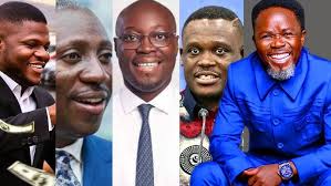 Yaw Sarpong and Asomafo performed "wo haw ne s3n" to Eng. Dan Bassey