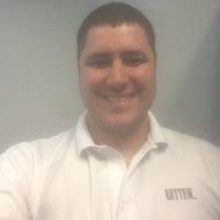 600+ perfiles de «Geesey»