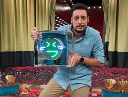 Questa sera andrà in onda la prima puntata di qui e adesso su rai 3 alle 21:20 insieme al mio fantastico amico e collega @balsamo_fabio. Lol Il Vincitore E Ciro Dei The Jackal Ballerino Mancato Ad Amici La Gag Di Elio Mi Ha Fatto Esplodere Un Polmone Corriere It