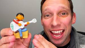 Amazon.com: Tonies Miguel Audio Toy Figurine from Disney and Pixar's Coco :  Toys & Games