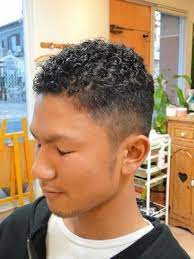 8cfbc0c4 59b2 41b4 8c91 5c8169f0ce88 jpg 300 400 パンチパーマ ショート パーマ ヘアカット