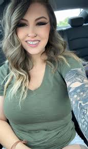 Destani Brienne Vinson added a...