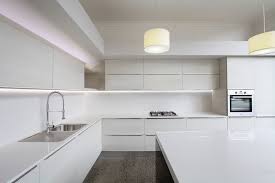 Die Auswahl An Led Beleuchtung Fur Ihre Kuche Mehr Auf Unserer Website Die Auswahl An Led Leuchten Kitchen Led Lighting Kitchen Lighting New Kitchen Designs