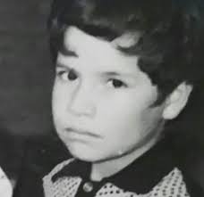 Pobre chico, vicioso el pelau…