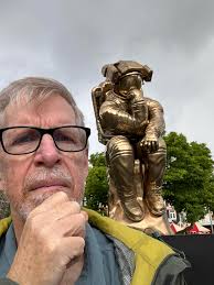 My friend , Tom Berringer, from Florida, at a Zippo display In Amsterdam 🔥