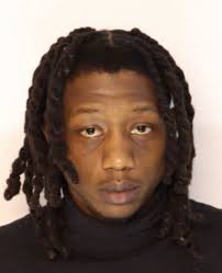 He's 180 pounds. I'm 300 pounds': Former college football player who spent  two months in jail for a murder he did not commit says he never matched the  suspect's description