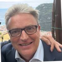 60+ "Paul Smithson" profiles