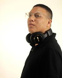 Thank you everyone for coming out to Thursday night karaoke! 🎤 We had a  blast! Let's do it again next week! Only @thefifthquartervisalia Shoutout  to @benjamin.gamez.7 for the photos