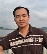 Bab.la is not responsible for their content. English Malay Translator Government Mass Communication Management Human Resources Law Websites