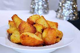 Perfect Crispy Roast Potatoes Chelseawinter Co Nz Recipes Food Savoury Food